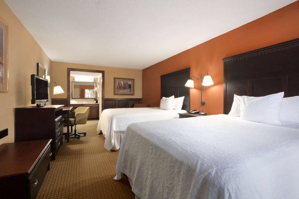 Days Inn by Wyndham Longview South photo 3