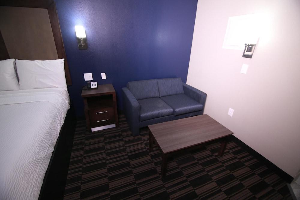 Home Inn and Suites photo 23