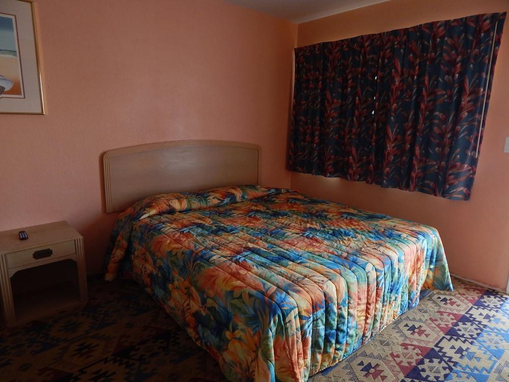 Tropizar Motel photo 9
