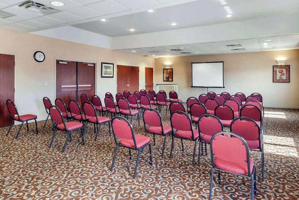 Quality Inn Smyrna photo 39