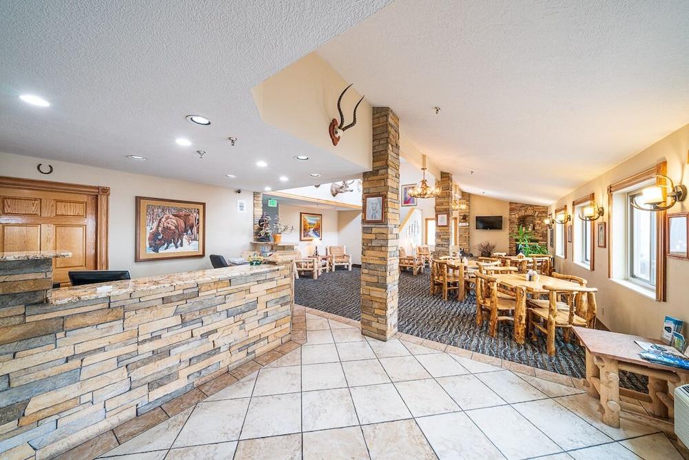 Alpine Inn & Suites photo 2