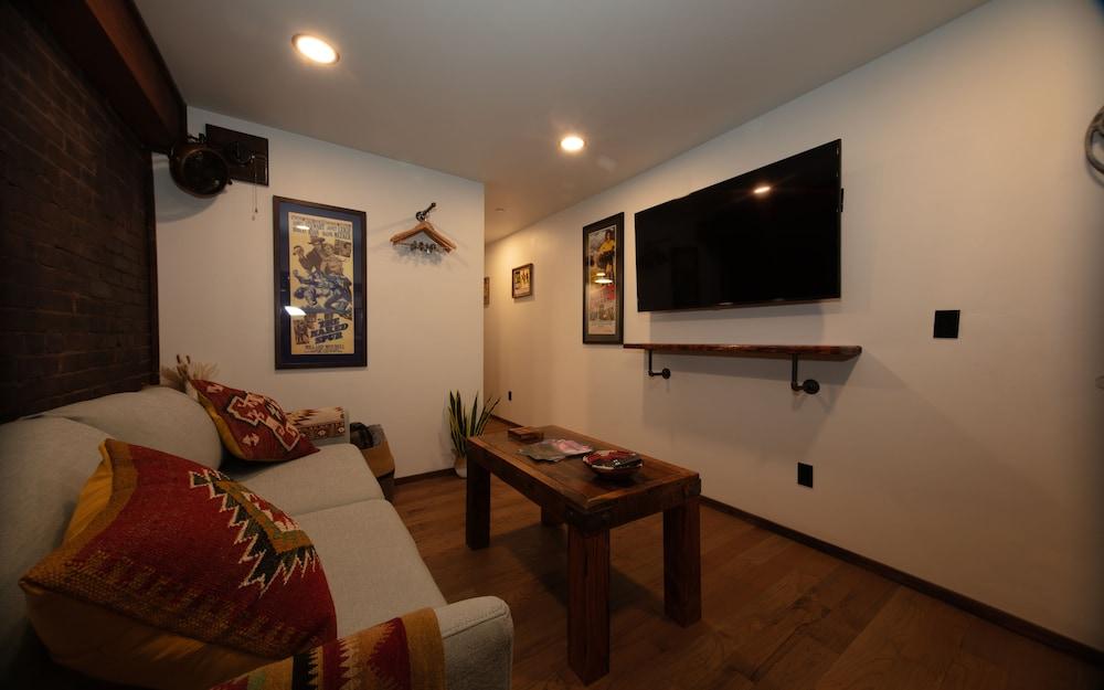 The Frenchman Suites photo 15