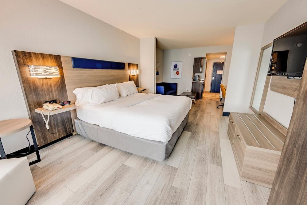 Holiday Inn Express Hotel & Suites Columbus Univ Area - Osu by IHG photo 23