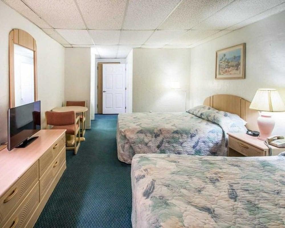 Key Largo Inn photo 2