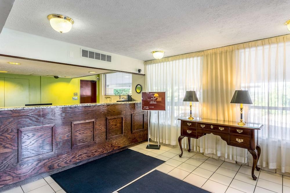 Americas Best Value Inn Edgewood photo 3