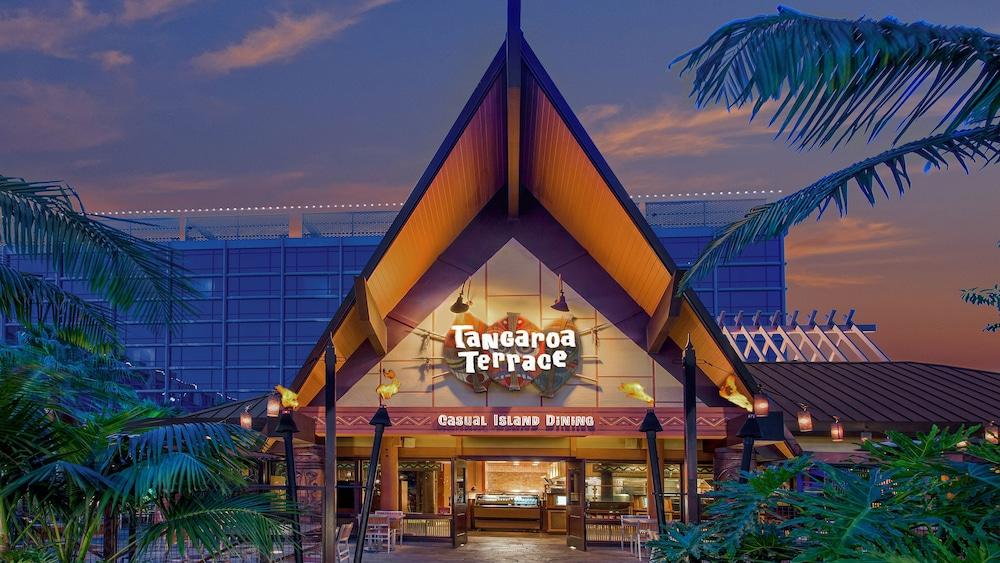 Disneyland Hotel photo 34