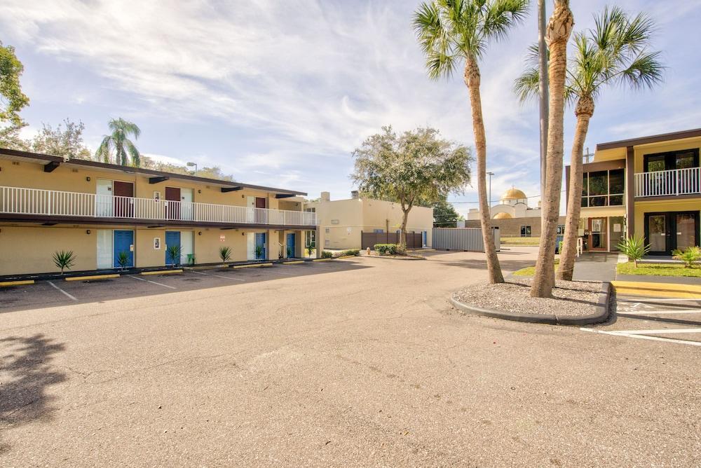Clearwater Hotel photo 89