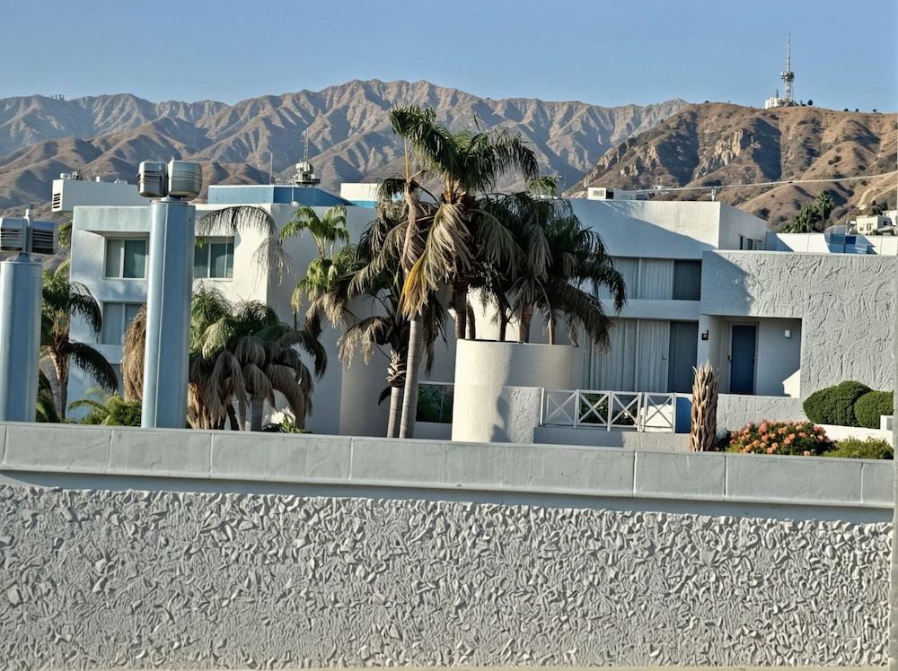 StaysPro - Hollywood Homes Minutes to Everything photo 40