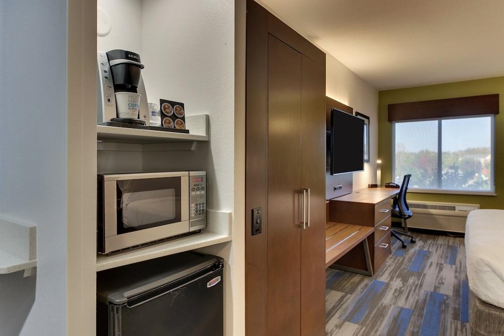Holiday Inn Express Fishkill-Mid Hudson Valley by IHG photo 10