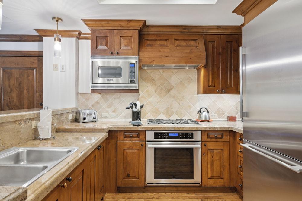 The Aspen Mountain Residences photo 66