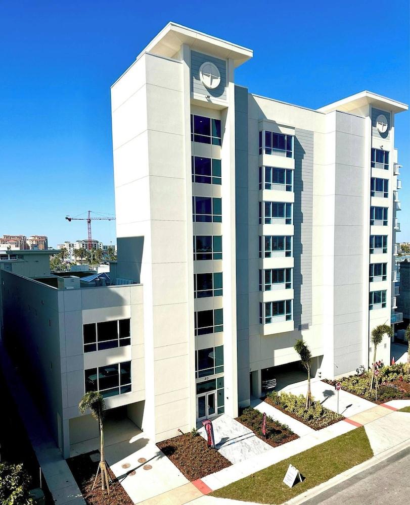 ChartHouse Clearwater Beach Marina Hotel photo 1