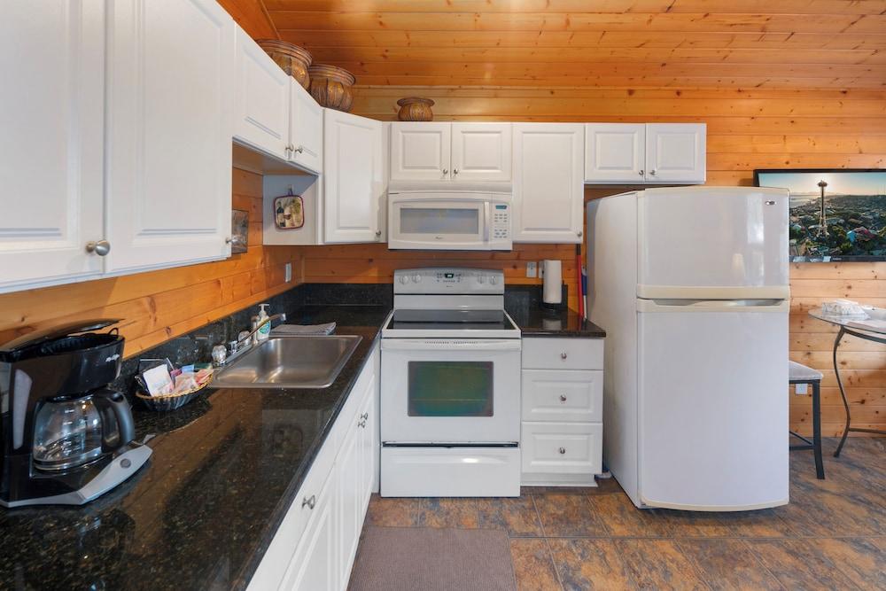 Robinhood Village Resort photo 39