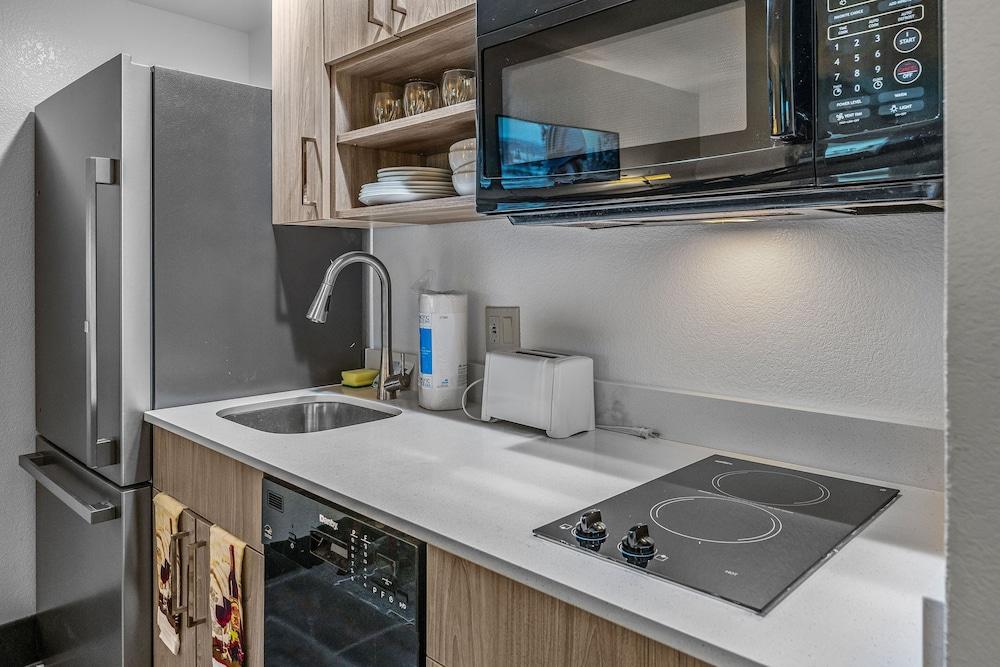 Metro Tempe Extended Stay photo 39