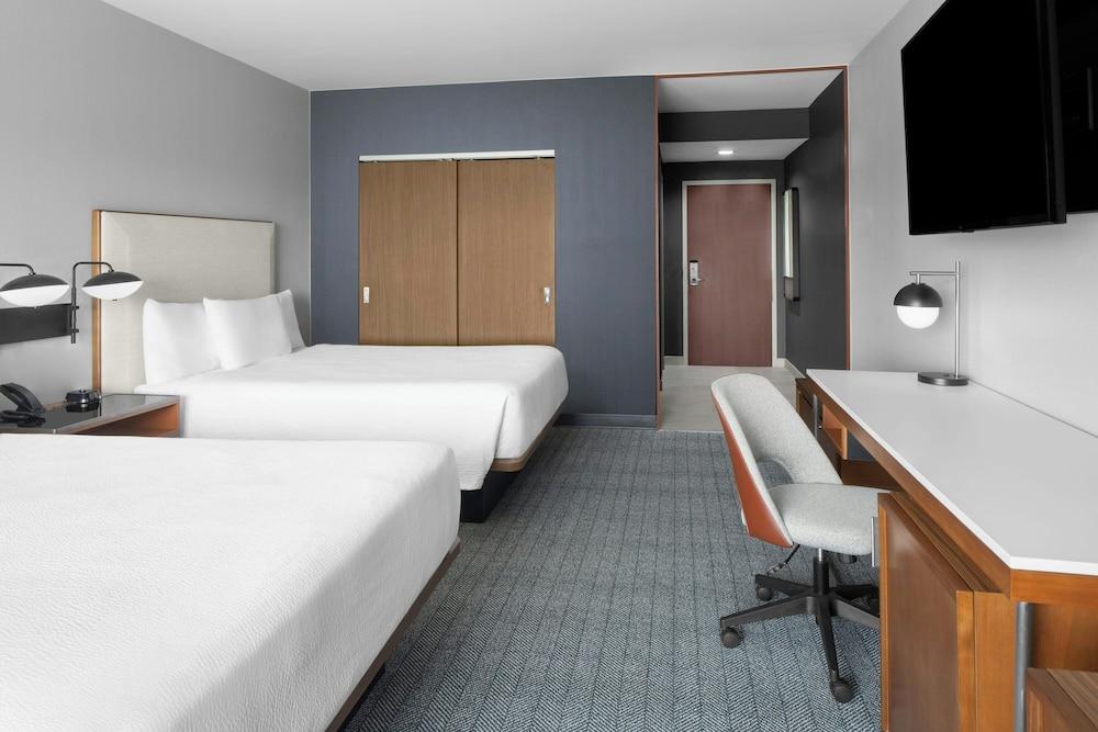Courtyard by Marriott Tampa Oldsmar photo 11
