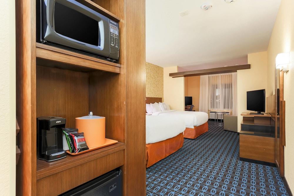 Fairfield Inn & Suites Pleasanton photo 5