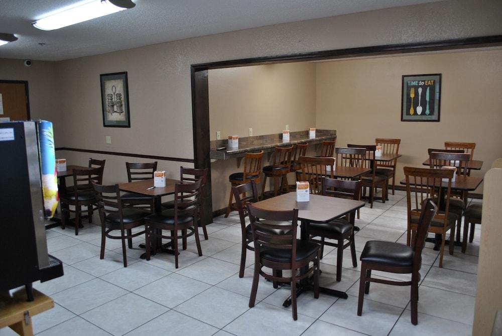Quality Inn Washington Court House photo 44