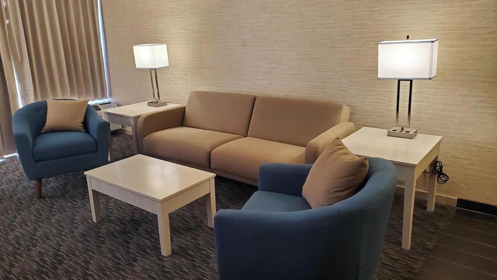 Illinois Beach Hotel photo 12