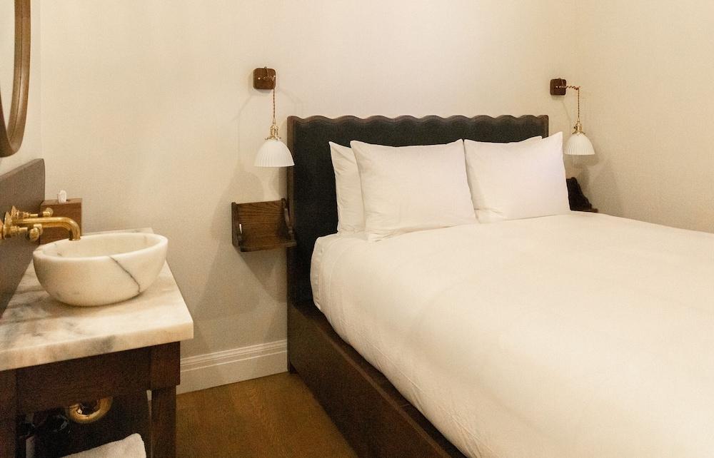 Gjelina Hotel photo 6