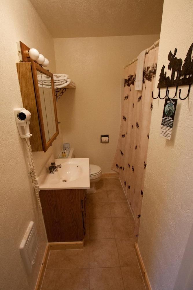 Falls Motel photo 4