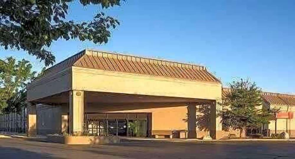 Ramada by Wyndham Boise photo 31