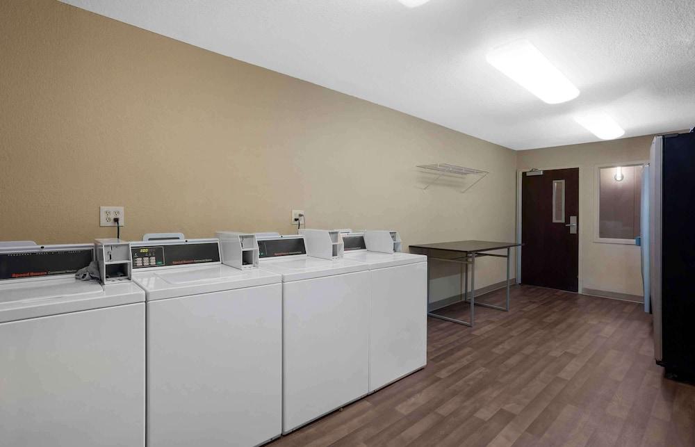 Extended Stay America Suites Houston Med Ctr Greenway Plaza photo 23