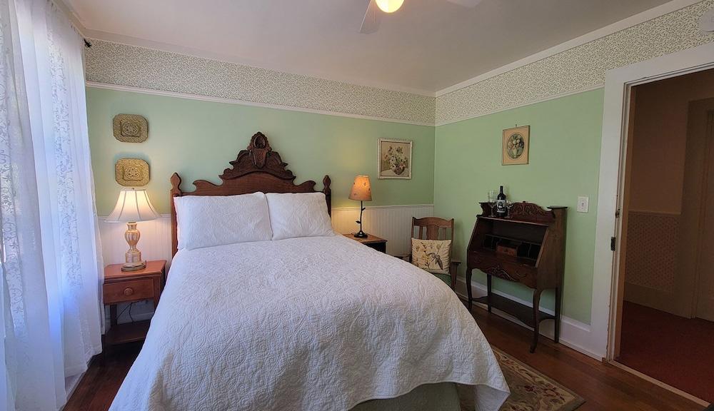 The Historic Requa Inn photo 93