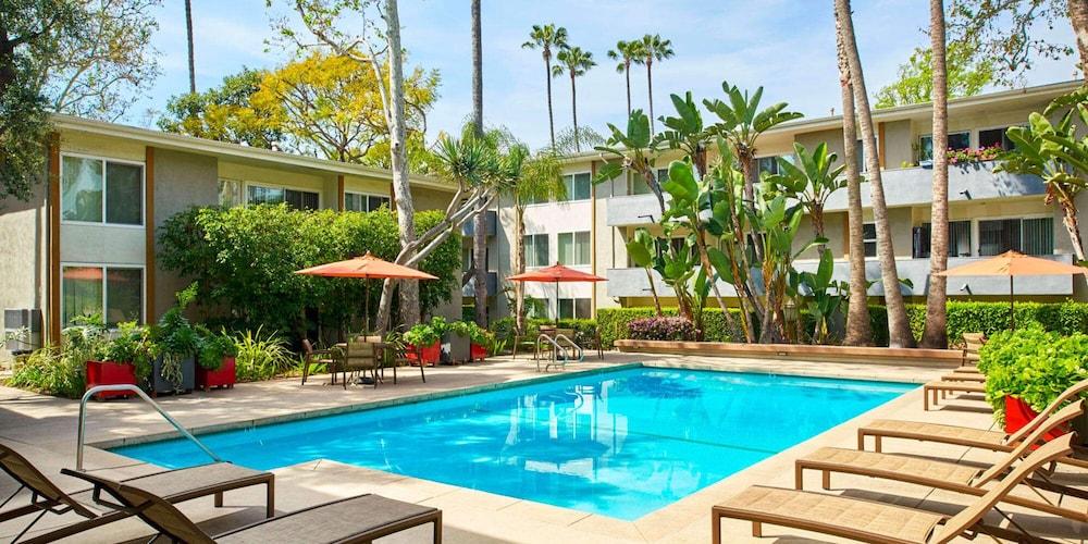 Executive Suites near Santa Monica photo 1