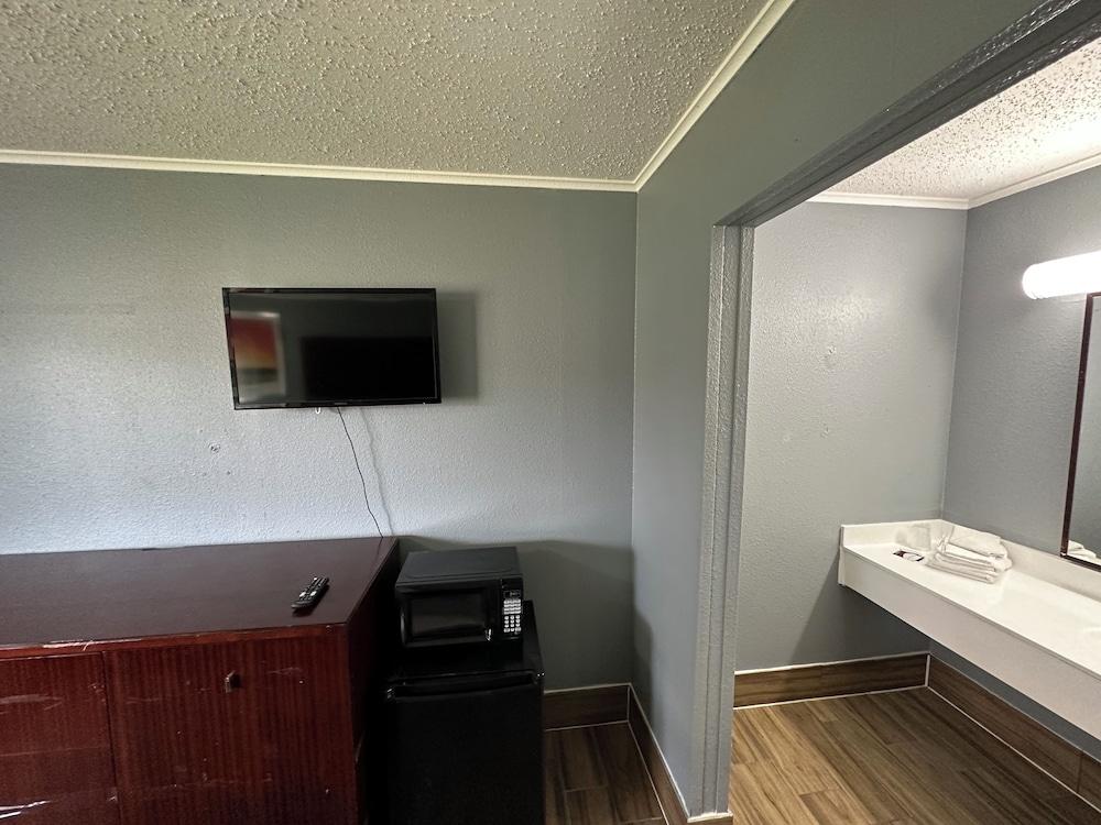 Studio Suites photo 17