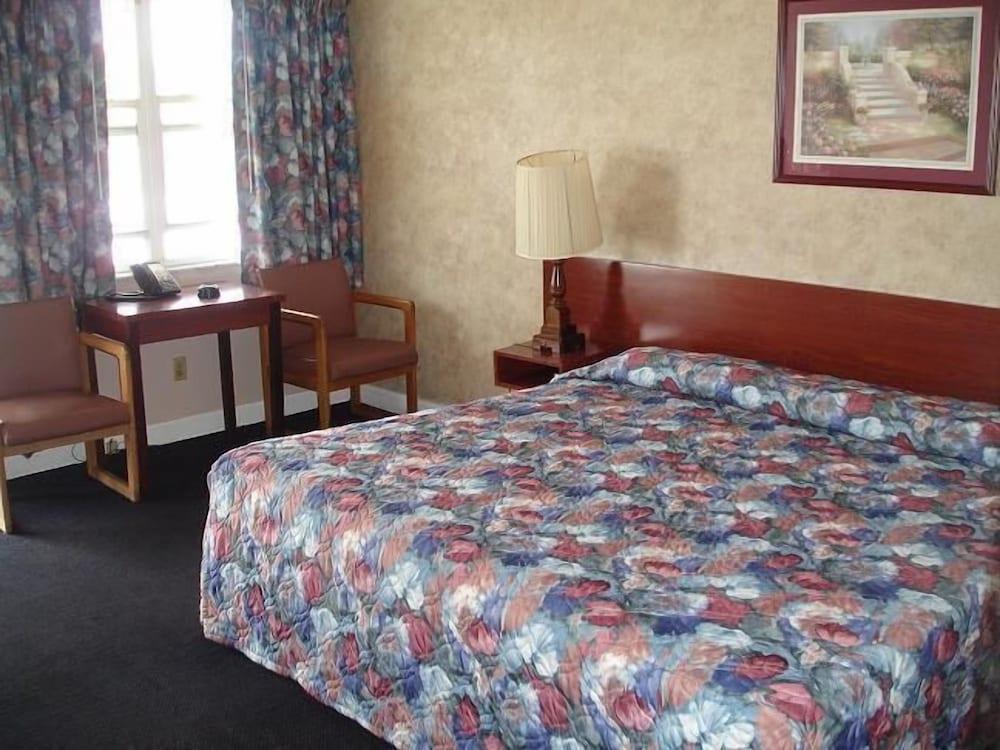 Belleair Village Motel photo 15