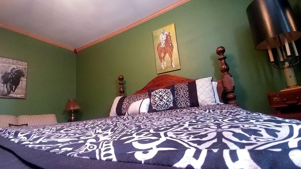 Historic Whiting Hotel Suites photo 62