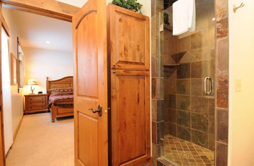 Vacation Rentals at Big Sky Resort photo 19
