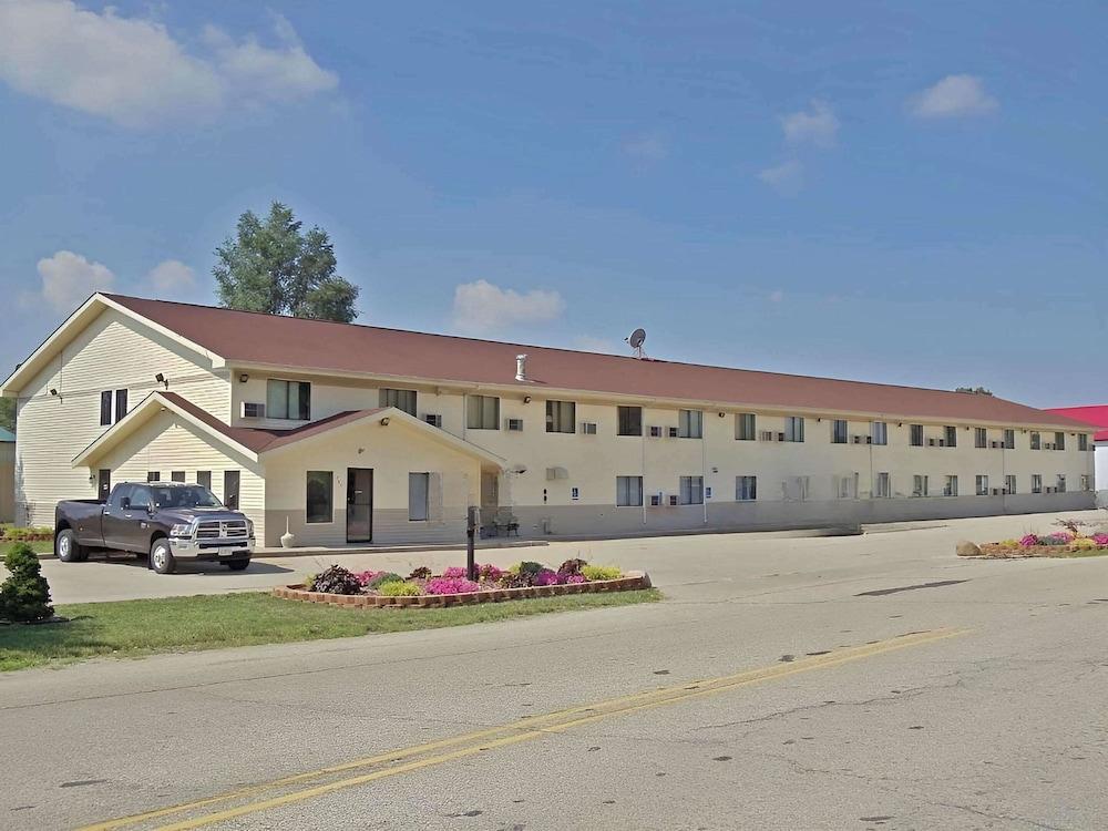 Quality Inn Elkhart photo 1