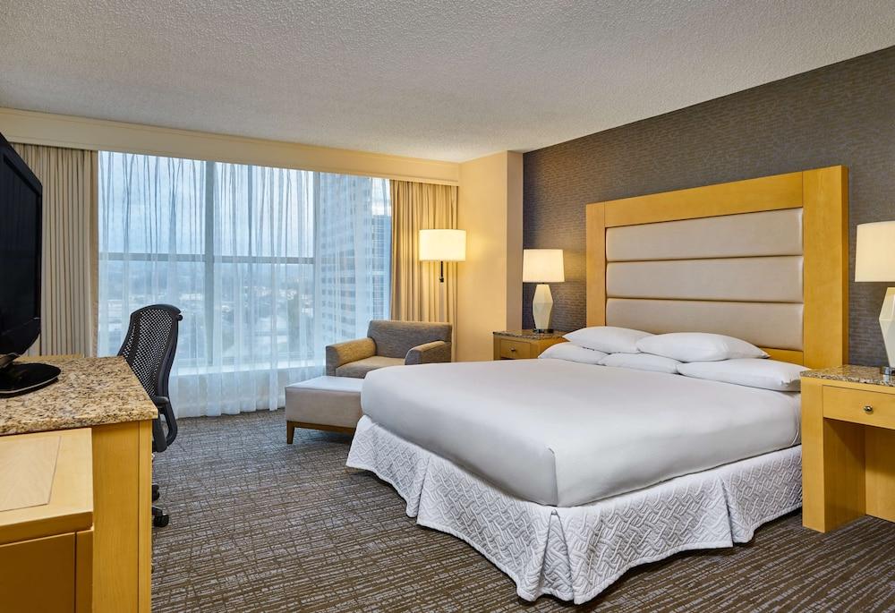 Hilton Los Angeles North/Glendale photo 11