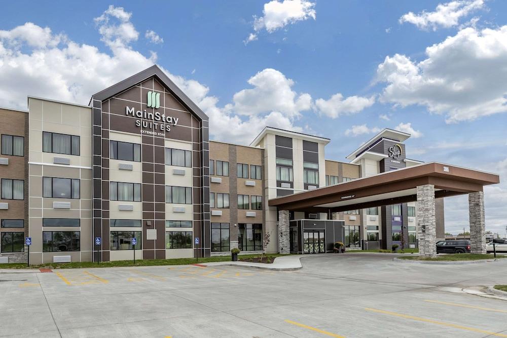 Sleep Inn & Suites Milwaukee/Franklin photo 31