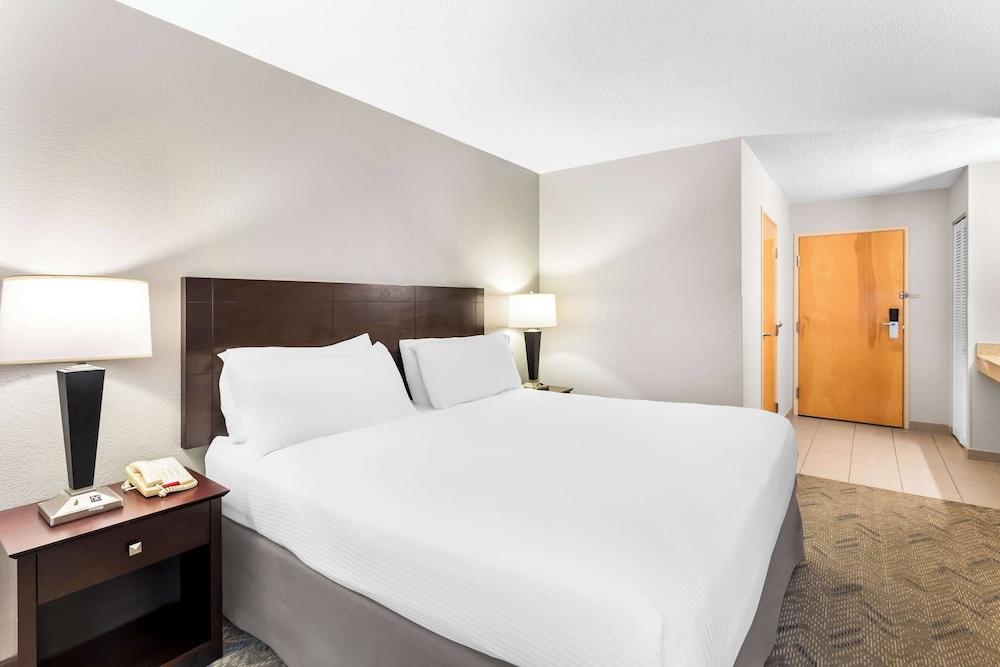 Best Western Oswego Hotel photo 9