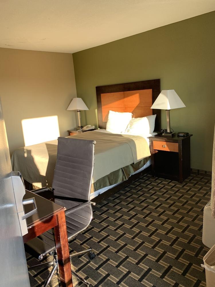Relax Inn photo 18