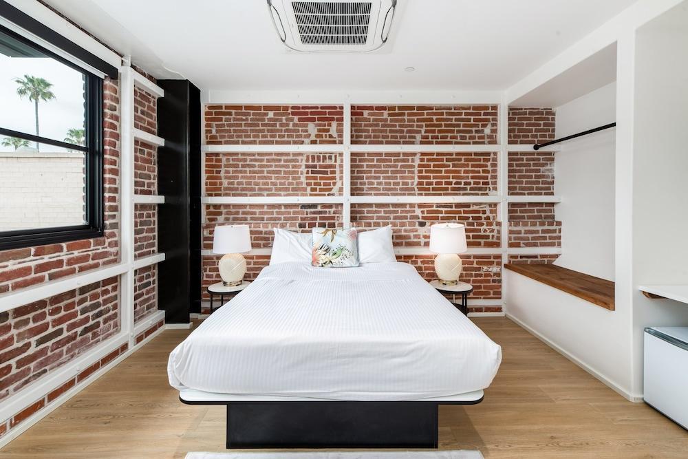 The Brick Hotel photo 8