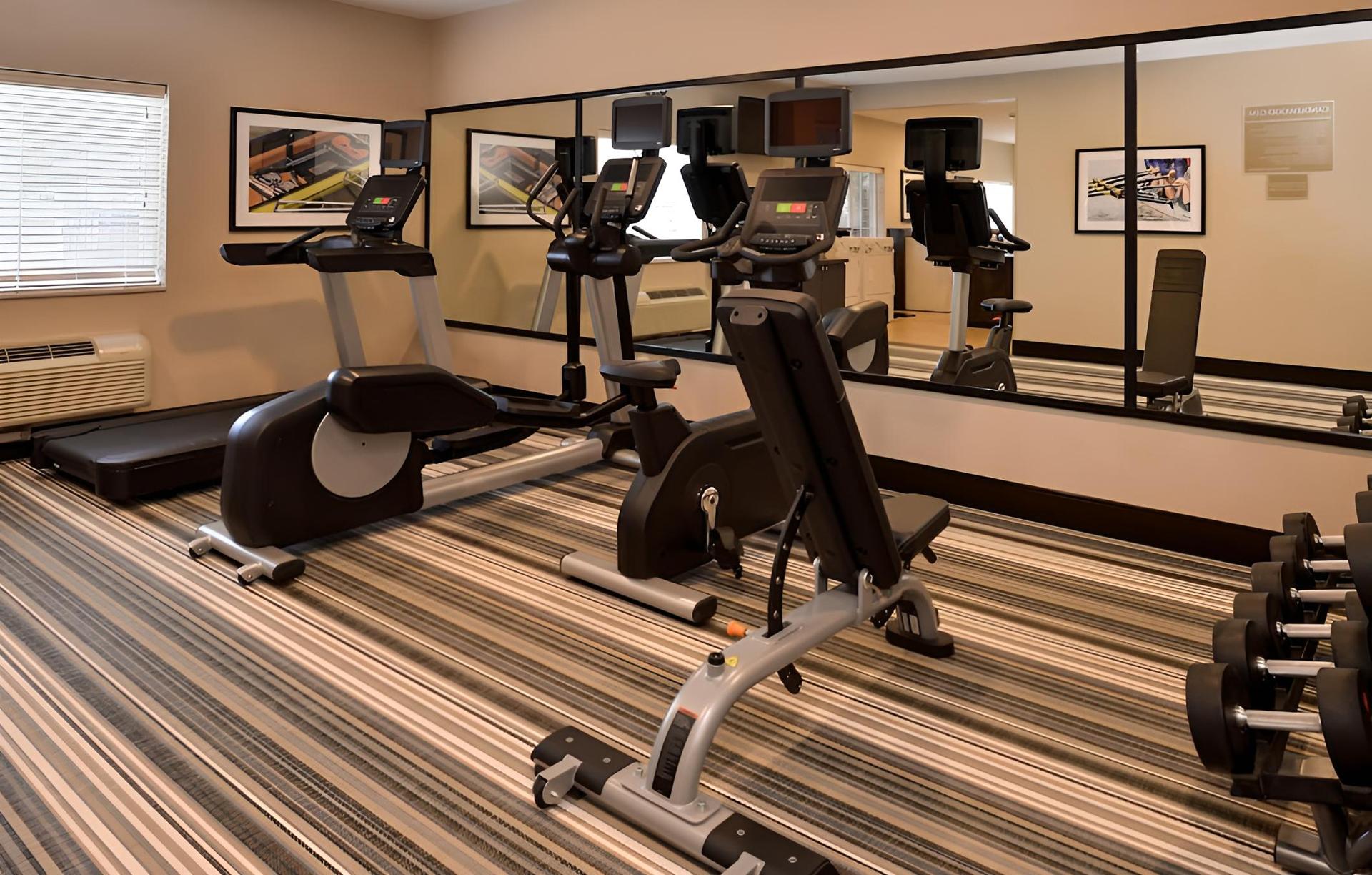 Candlewood Suites Bloomington, an IHG Hotel photo 9