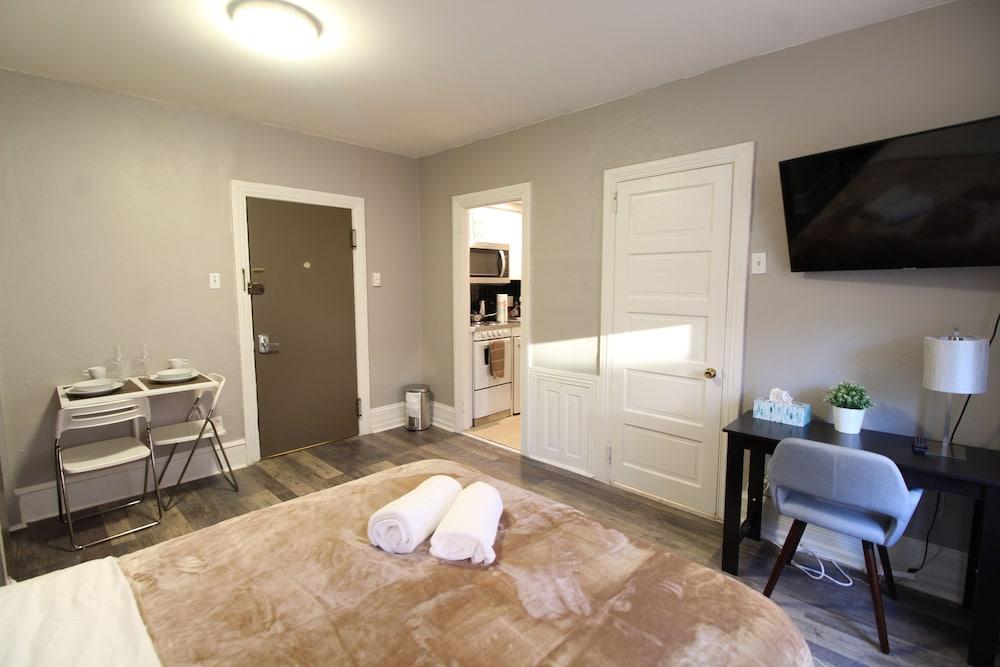Midtown Suites photo 23