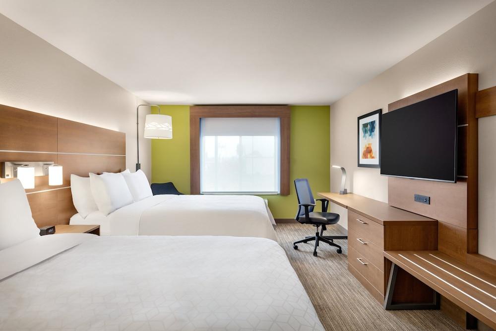 Holiday Inn Express Hotel & Suites Merced by IHG photo 10
