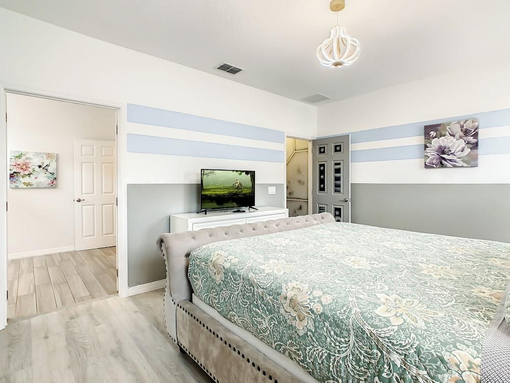 Jade Manor photo 25