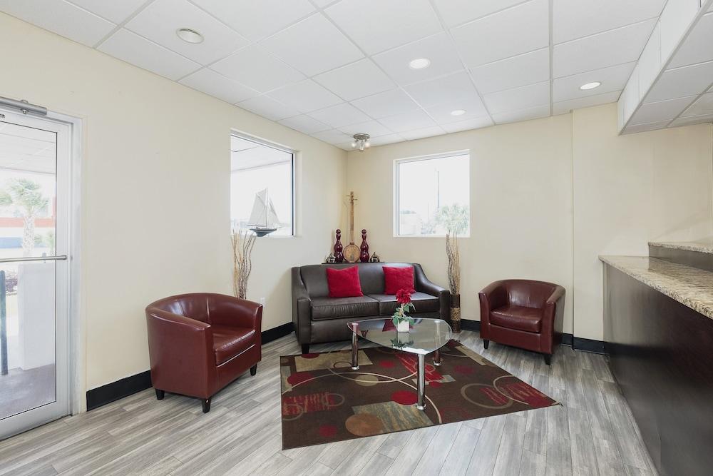 Red Roof Inn Walterboro photo 15