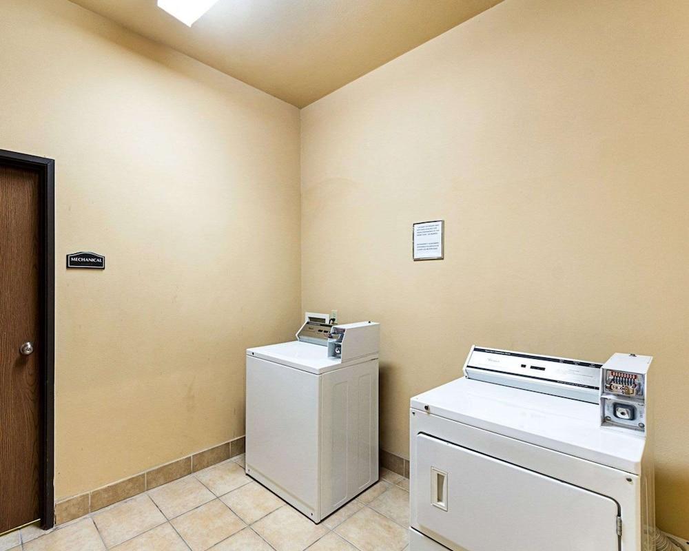 Comfort Suites McAllen photo 19