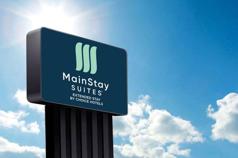 MainStay Suites Chambersburg photo 6