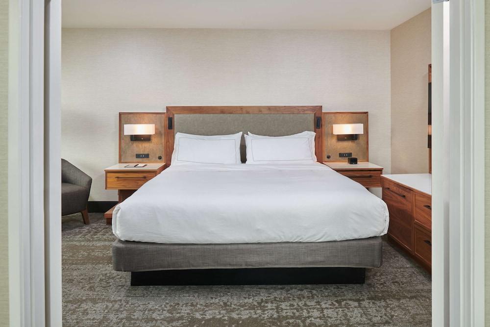 DoubleTree by Hilton Fullerton photo 7