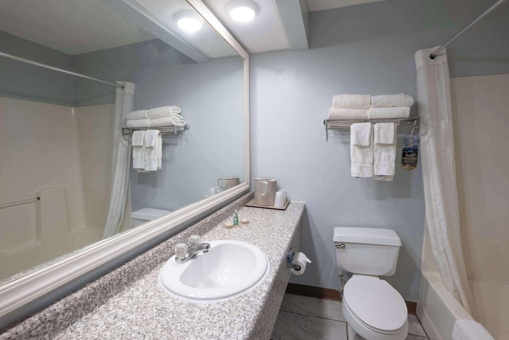 Fireside Inn & Suites - Belfast photo 14