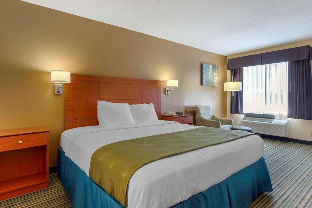 Quality Inn Ashburn photo 25