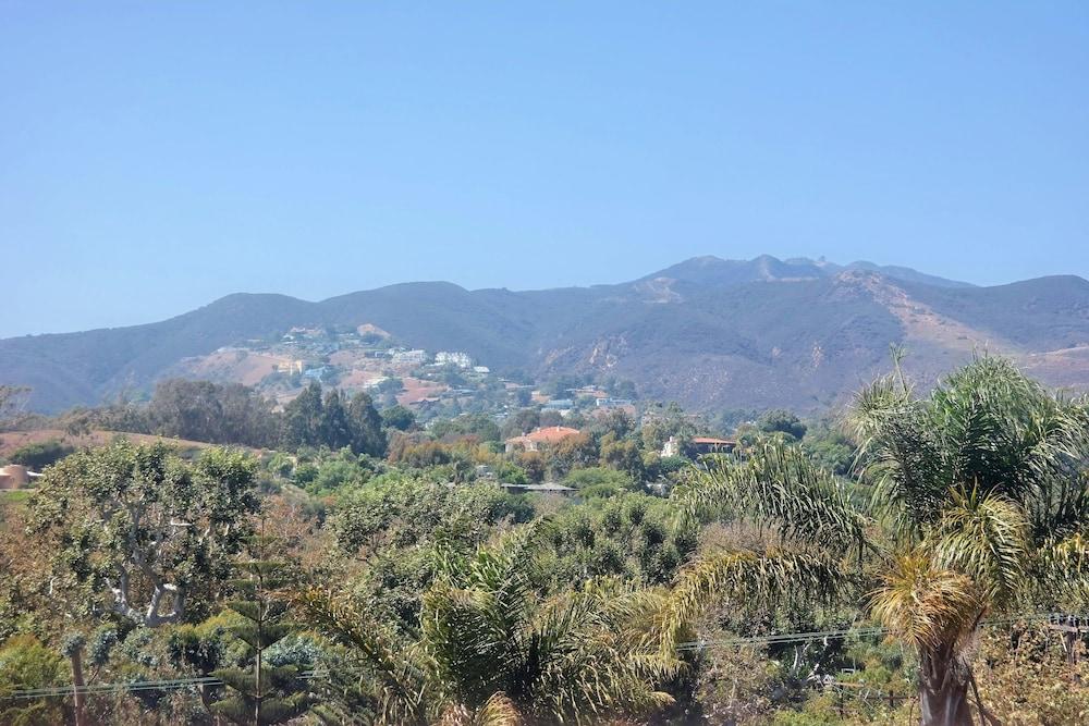 Malibu Country Inn photo 19