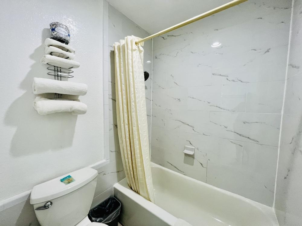 GREYSTONE INN photo 4