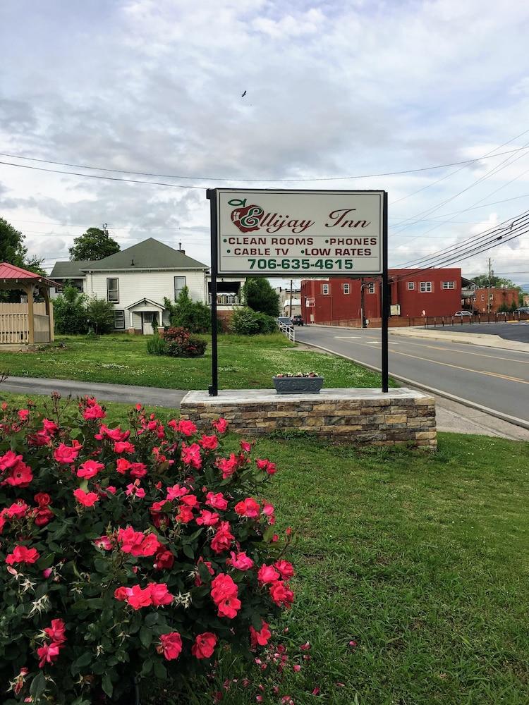 Ellijay Inn photo 27